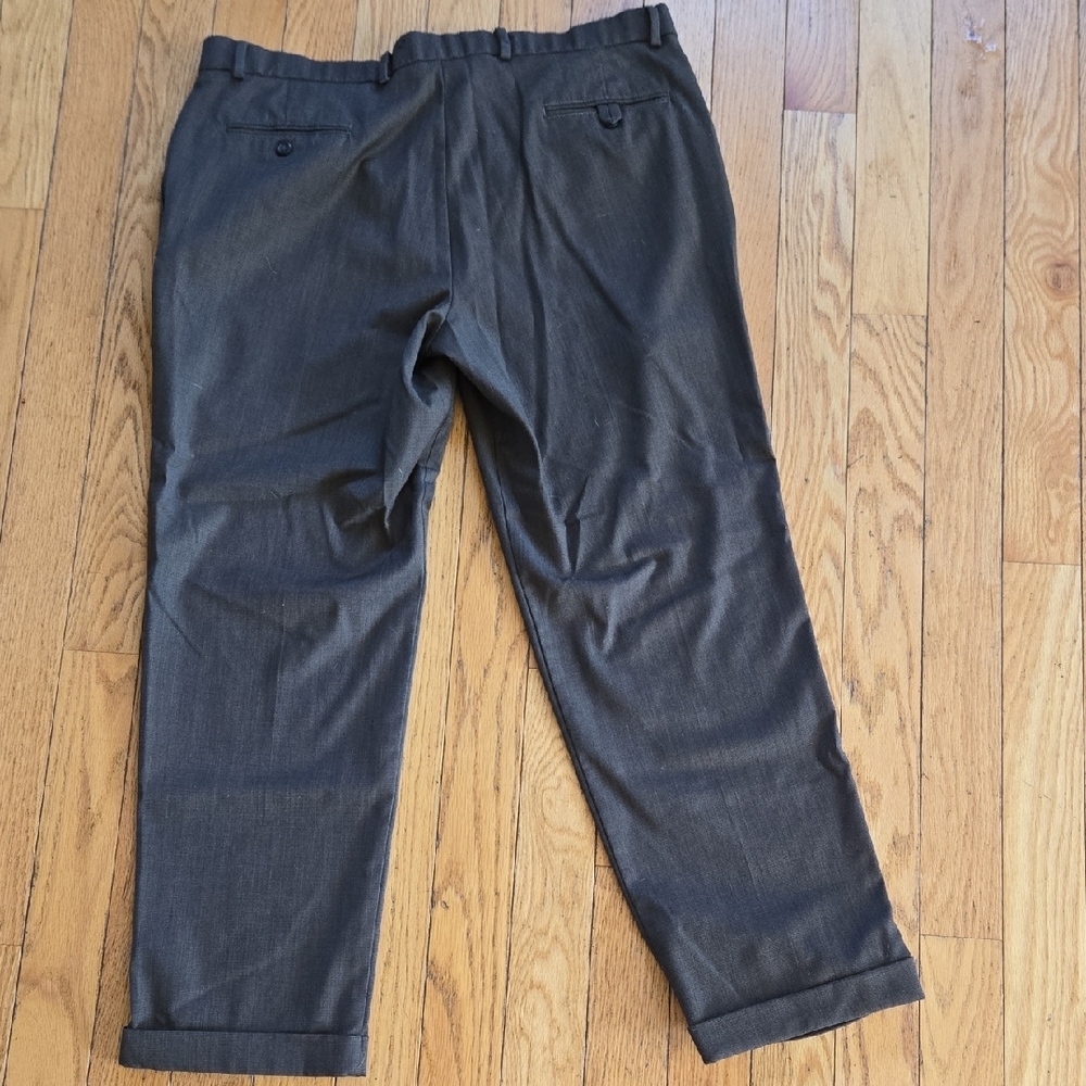 Dockers Brown Pleated Trousers - Picture 2 of 4